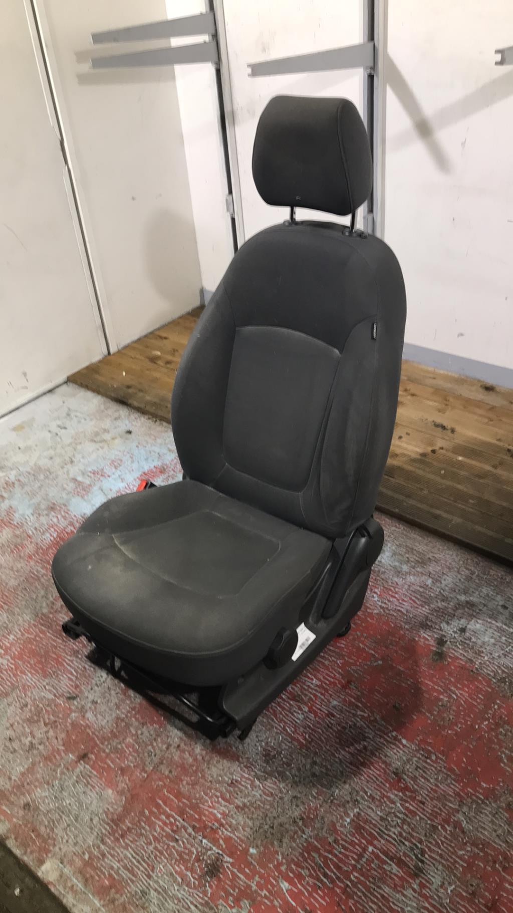 Siege avant gauche CHEVROLET SPARK PHASE 1 Essence - 1