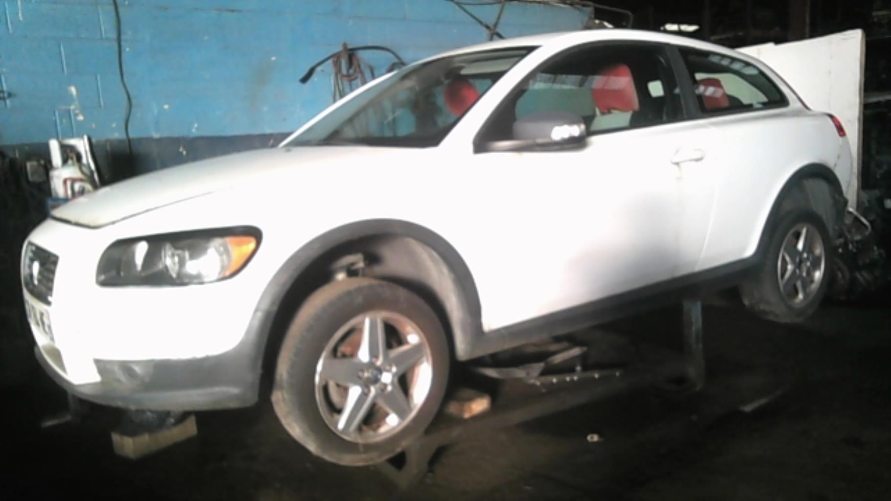 Pare choc arriere VOLVO C 30 PHASE 1 Diesel - 1