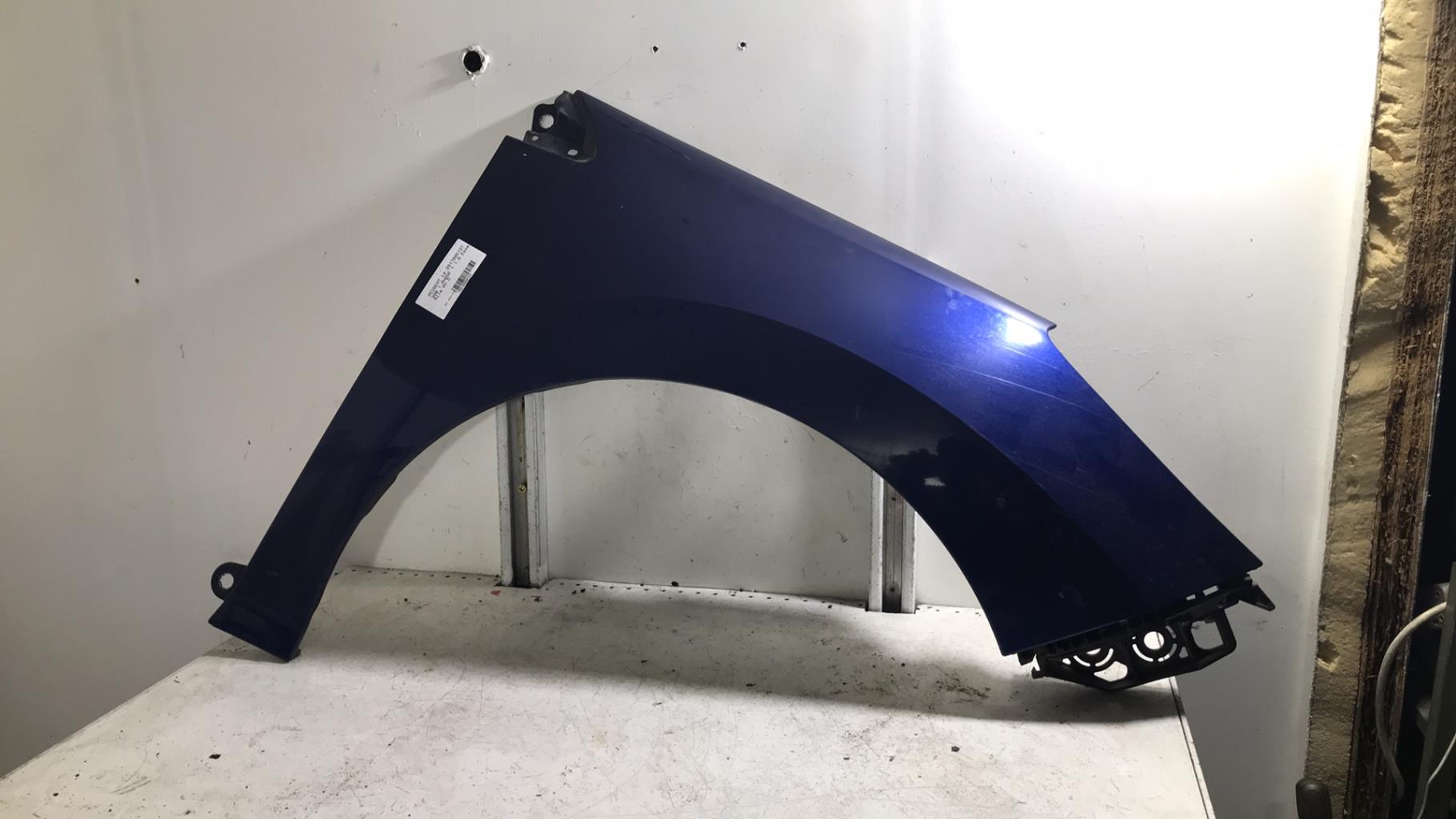 Aile avant droit PEUGEOT 308 1 PHASE 1 Essence - 1