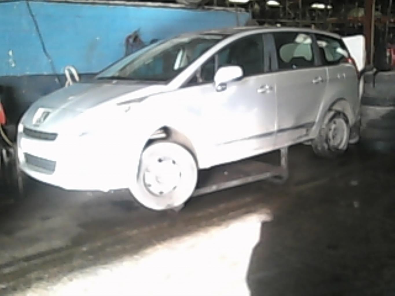 Face avant PEUGEOT 5008 1 PHASE 1 Diesel - 1