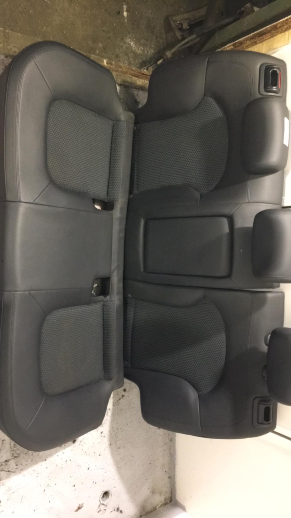 Banquette arriere HYUNDAI IX 35 PHASE 1 Diesel - 1