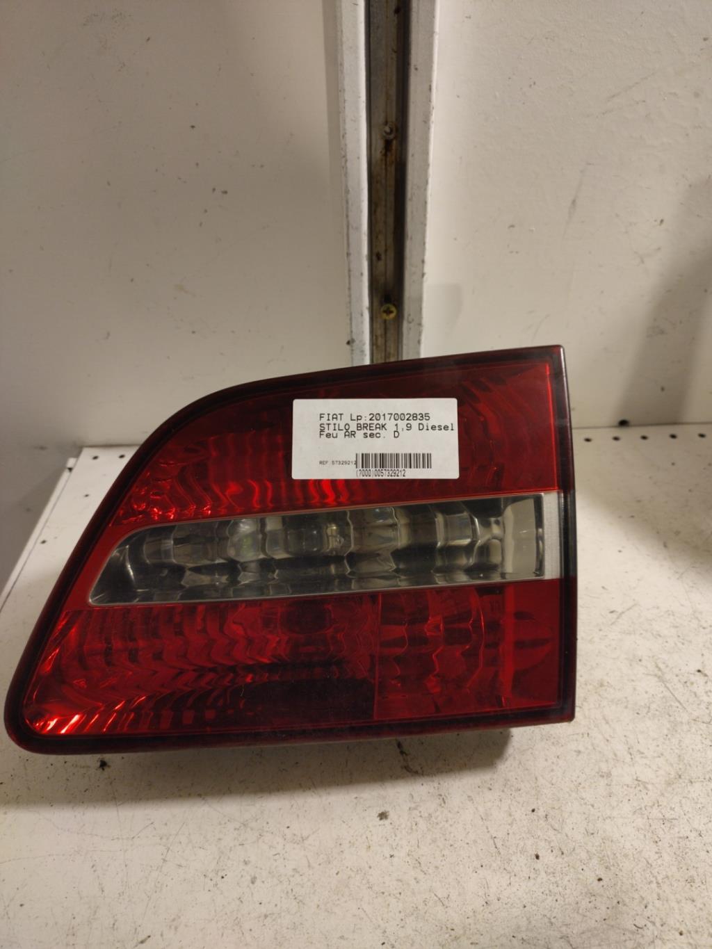 Feu arriere secondaire droit (feux) FIAT STILO BREAK Diesel - 1