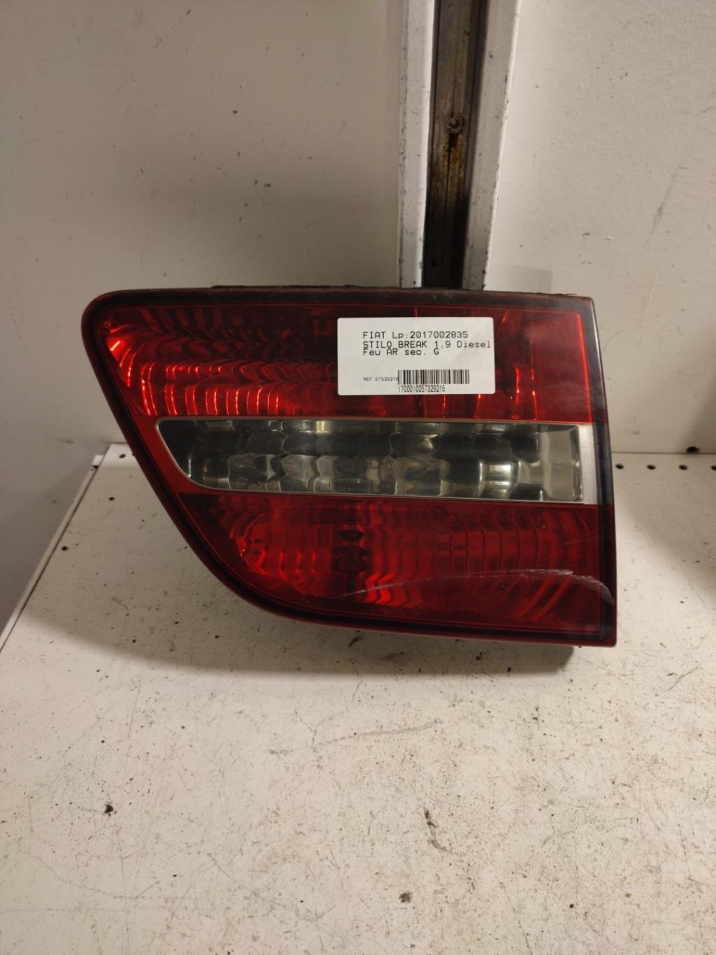 Feu arriere secondaire gauche (feux) FIAT STILO BREAK Diesel - 1