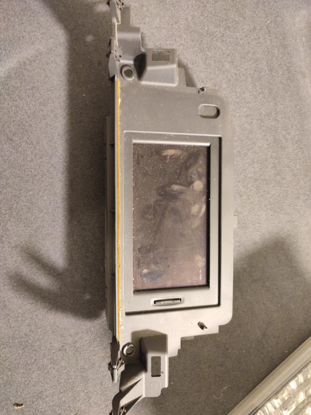 Ecran GPS RENAULT LAGUNA 3 PHASE 1 Diesel - 1