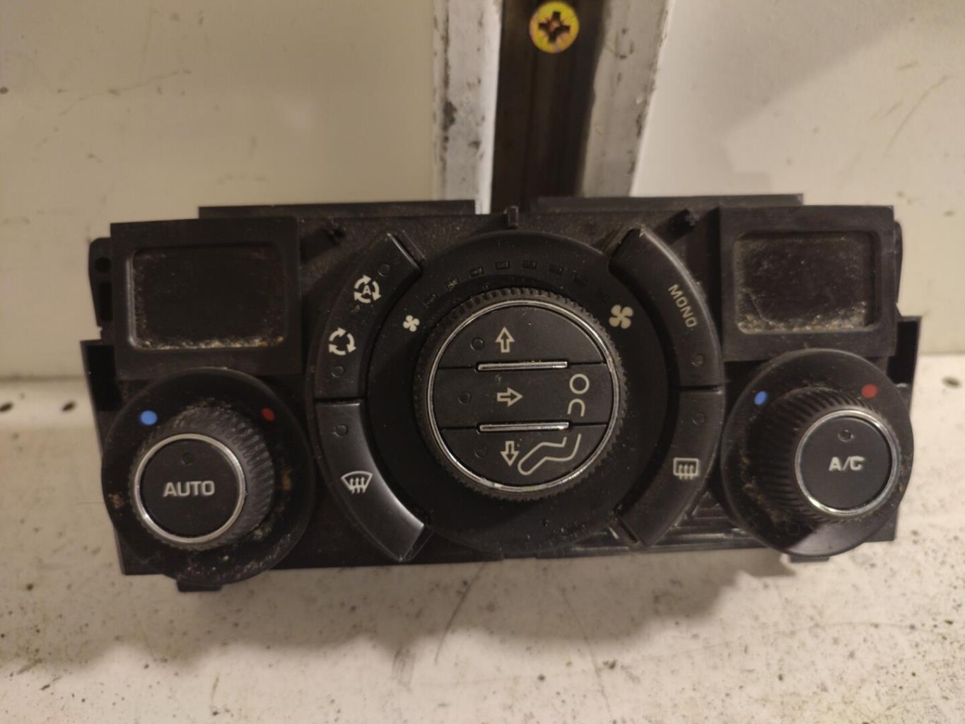 Commande chauffage PEUGEOT 3008 1 PHASE 1 Diesel - 1