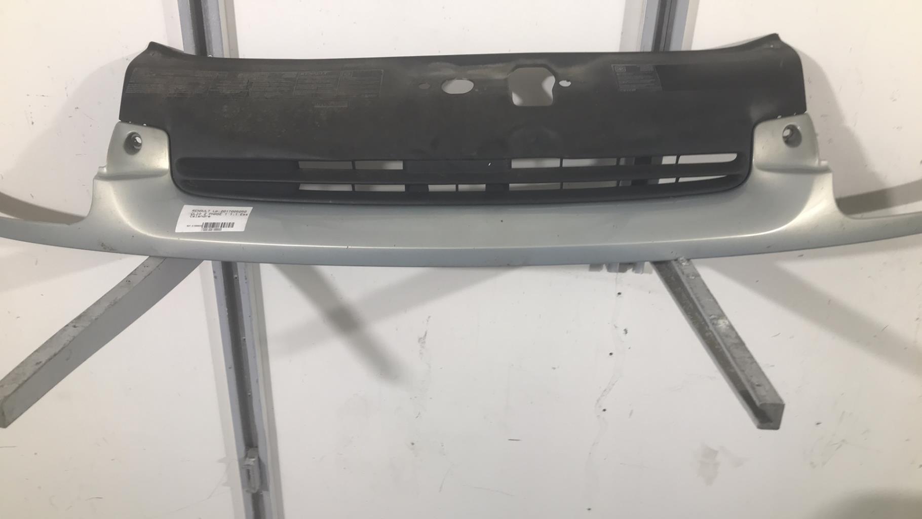 Calandre RENAULT CLIO 2 PHASE 1 Essence - 1