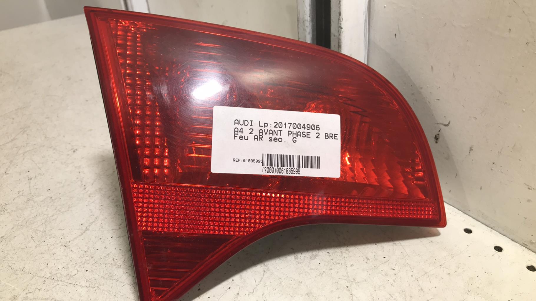 Feu arriere secondaire gauche (feux) AUDI A4 2 AVANT PHASE 2 BREAK Diesel - 1