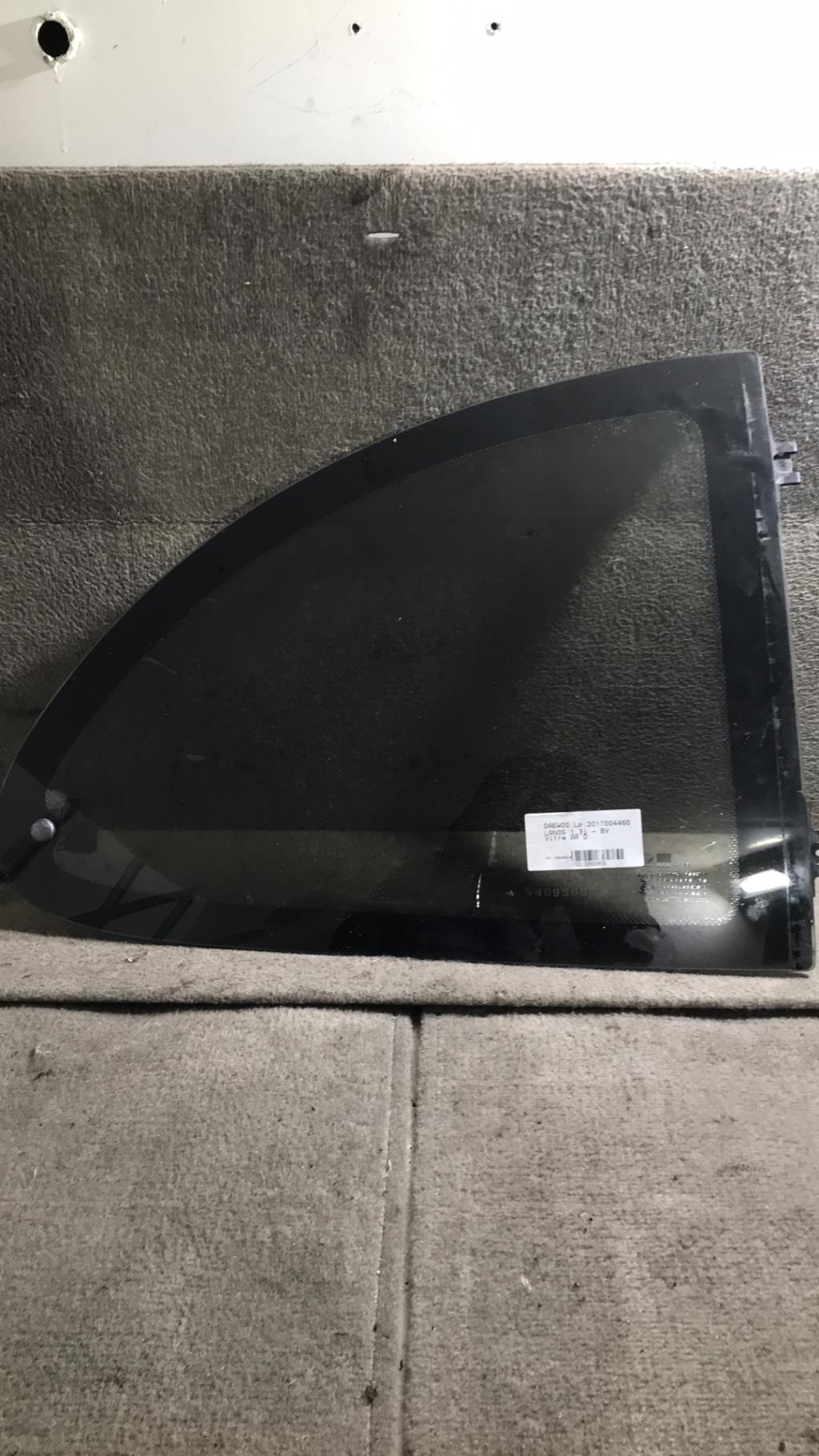 Vitre arriere droit DAEWOO LANOS Essence - 1