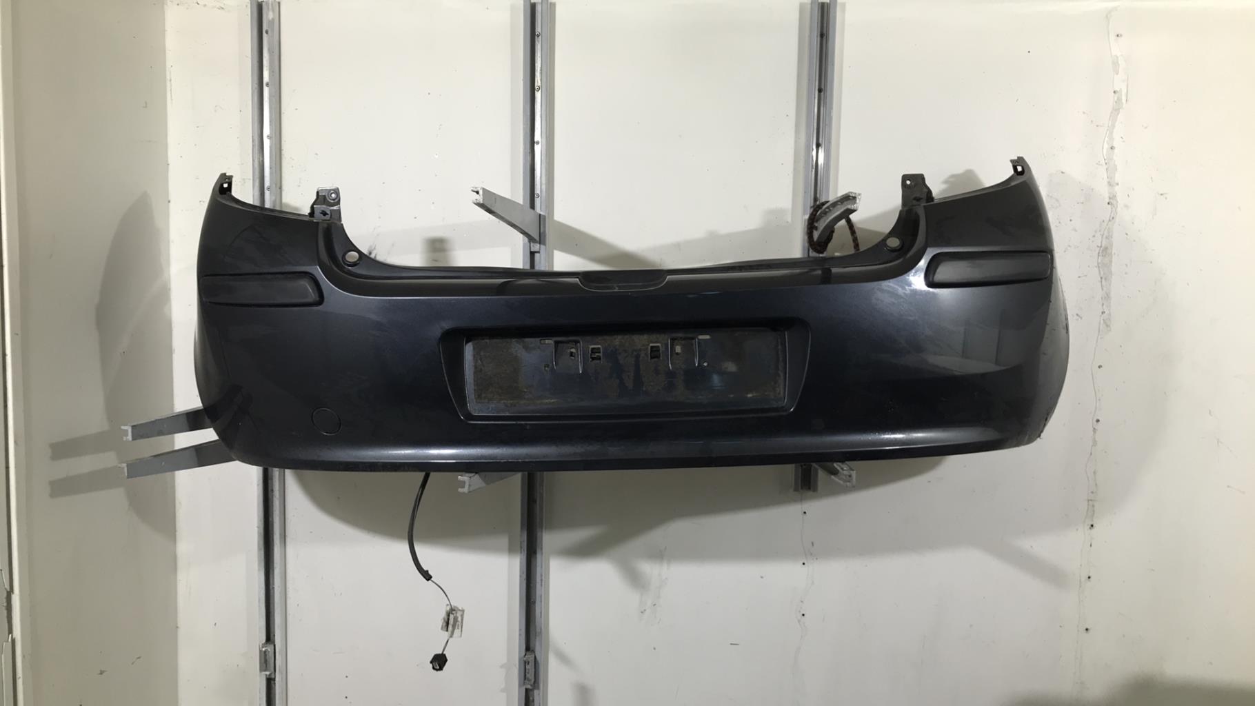 Pare choc arriere RENAULT CLIO 3 PHASE 1 Diesel - 1