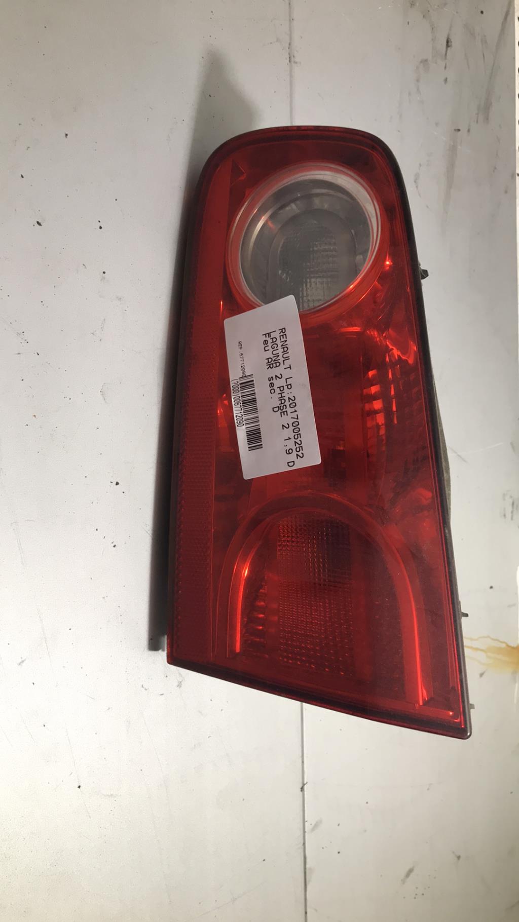 Feu arriere secondaire droit (feux) RENAULT LAGUNA 2 PHASE 2 Diesel - 1