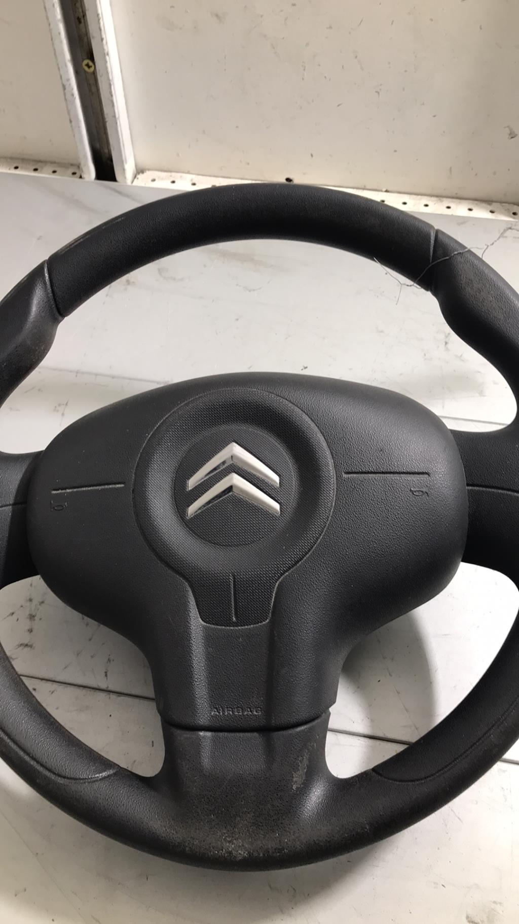 Volant CITROEN C3 PICASSO PHASE 1 Essence - 1