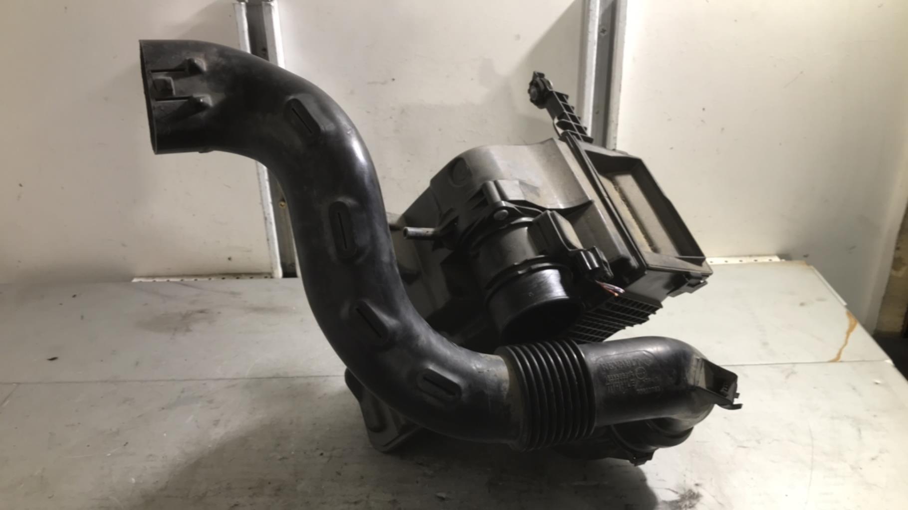 Boite a air RENAULT CLIO 4 PHASE 1 Diesel - 1