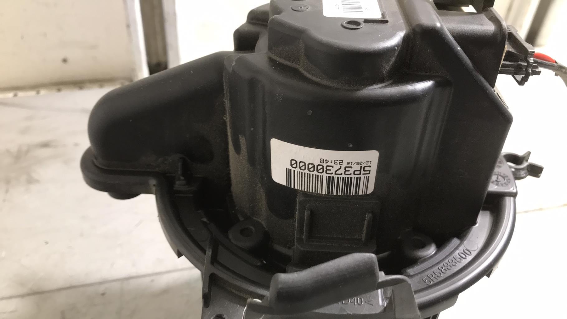 Pulseur d'air RENAULT CLIO 4 PHASE 1 Diesel - 1
