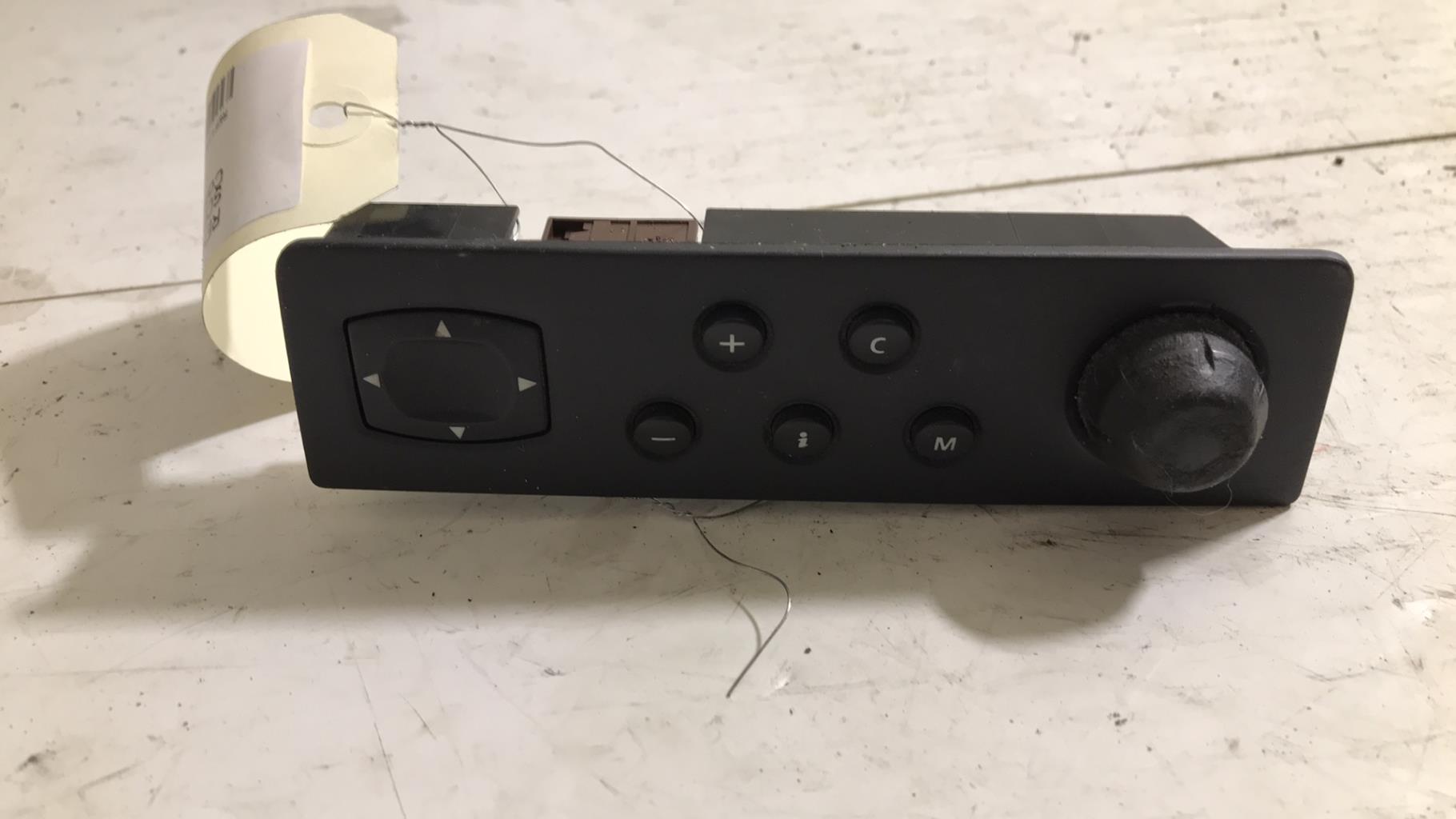 Commande autoradio RENAULT SCENIC 2 PHASE 1 Essence - 1