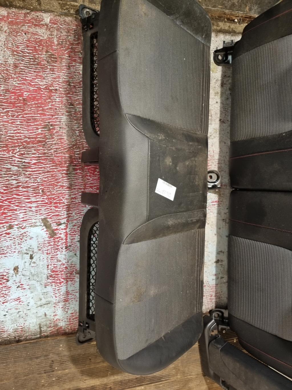 Banquette arriere RENAULT TWINGO 3 PHASE 1 Essence - 1