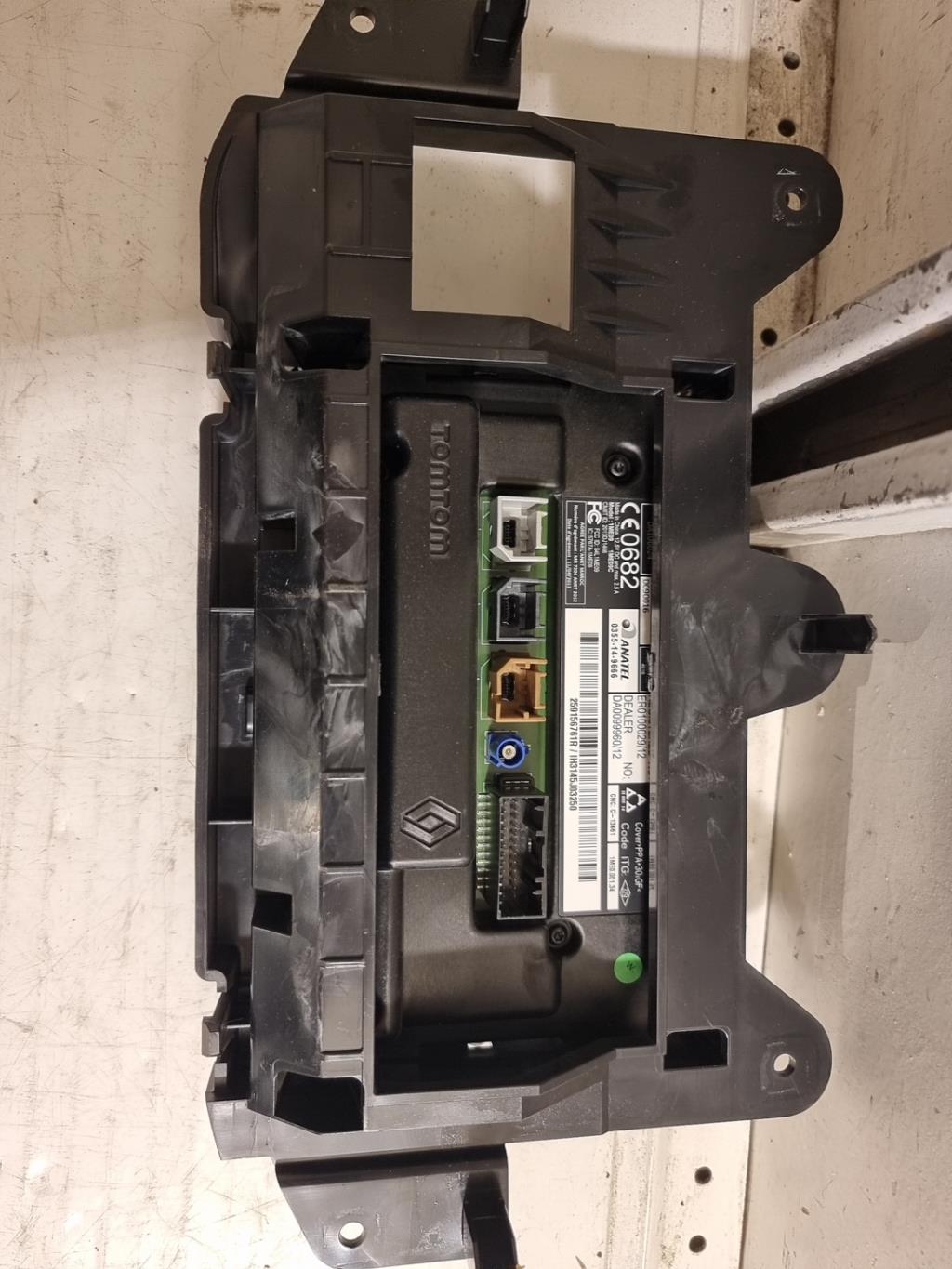 GPS RENAULT TWINGO 3 PHASE 1 Essence - 1