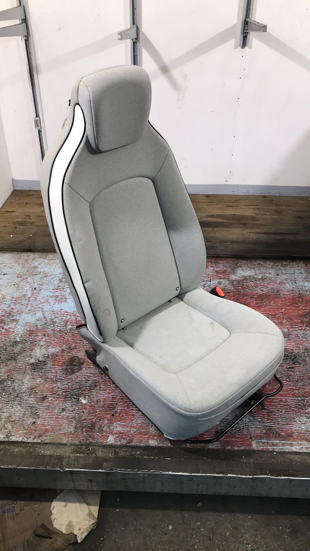Siege avant droit RENAULT ZOE 1 Electricité - 1