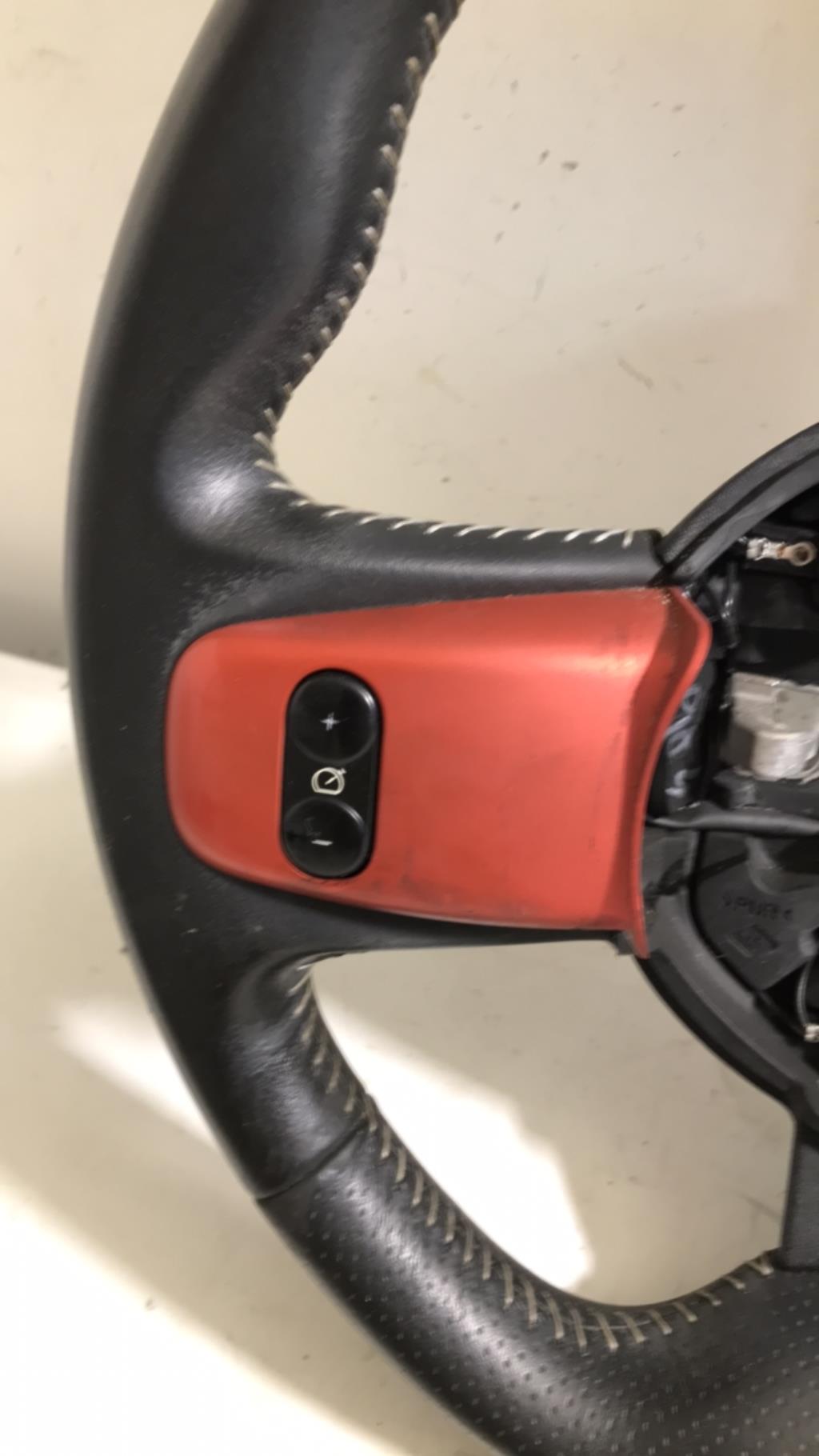 Volant RENAULT TWINGO 3 PHASE 1 Essence - 1