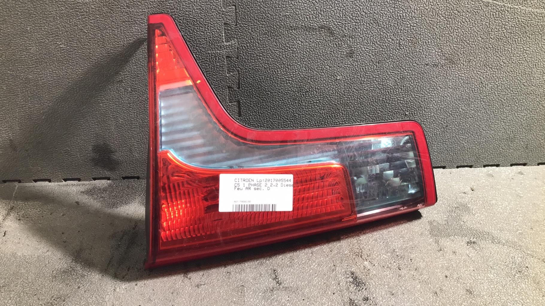 Feu arriere secondaire droit (feux) CITROEN C5 1 PHASE 2 Diesel - 1