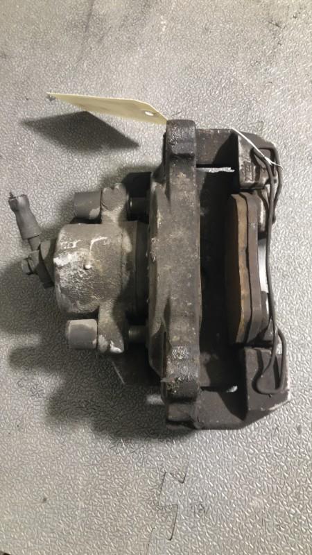 Etrier avant droit (freinage) AUDI A3 2 PHASE 1 Diesel - 1
