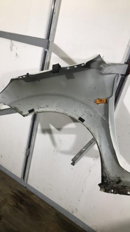 Aile avant gauche FORD FIESTA 5 PHASE 1 Diesel - 1
