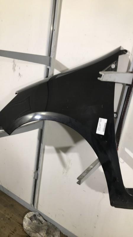 Aile avant gauche RENAULT CLIO 3 PHASE 1 BREAK Diesel - 1