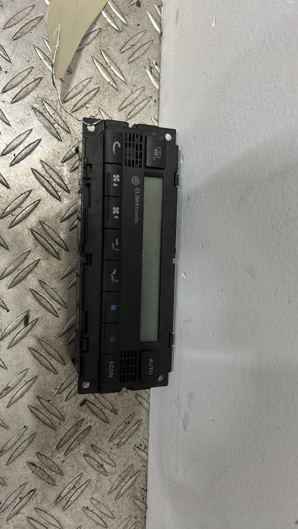 Commande chauffage VOLKSWAGEN GOLF 4 Diesel - 1