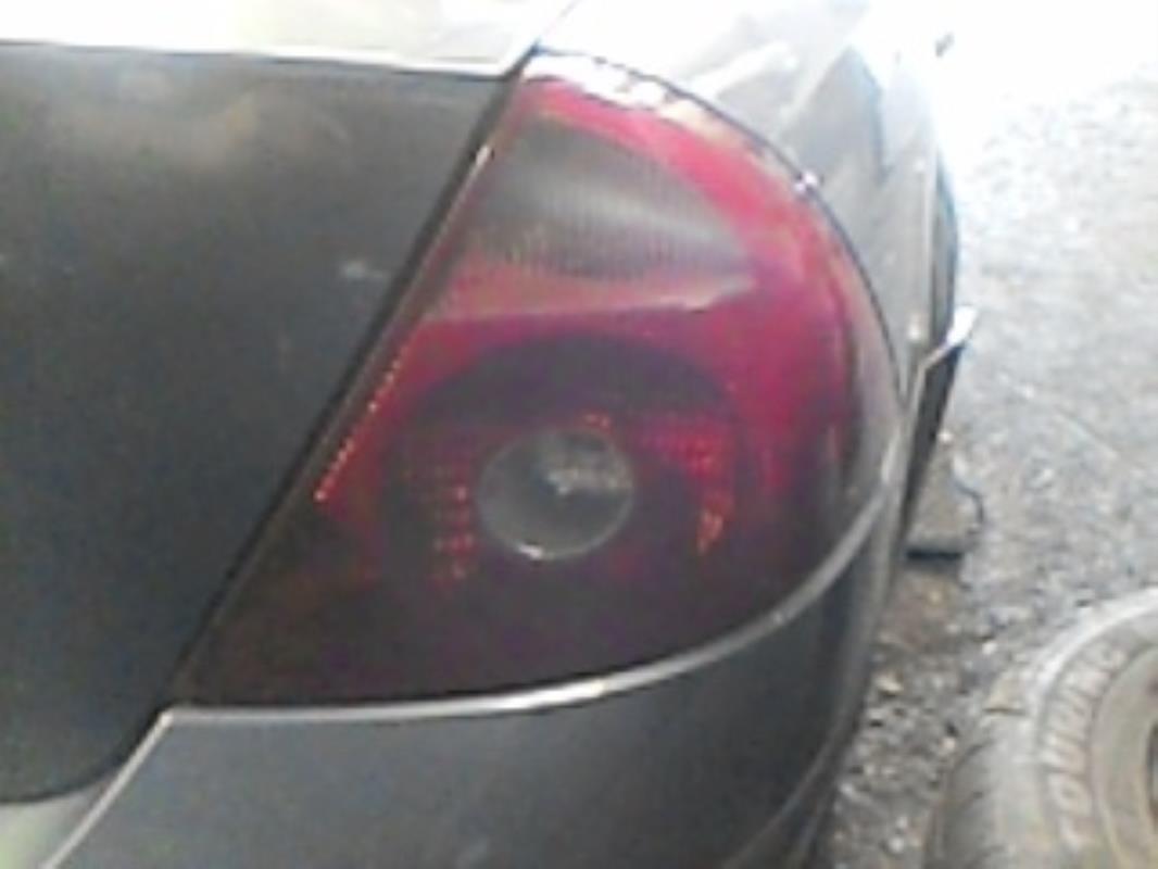 Fanale posteriore principale destro (luci) FORD MONDEO 2 Diésel - 1