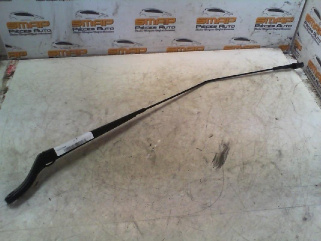 Braccio tergicristallo anteriore destro PEUGEOT 207 PHASE 1 Diésel - 1
