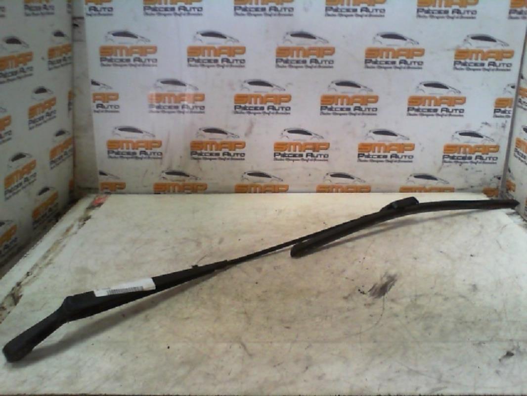 Braccio tergicristallo anteriore destro VOLKSWAGEN POLO 4 PHASE 2 Diésel - 1