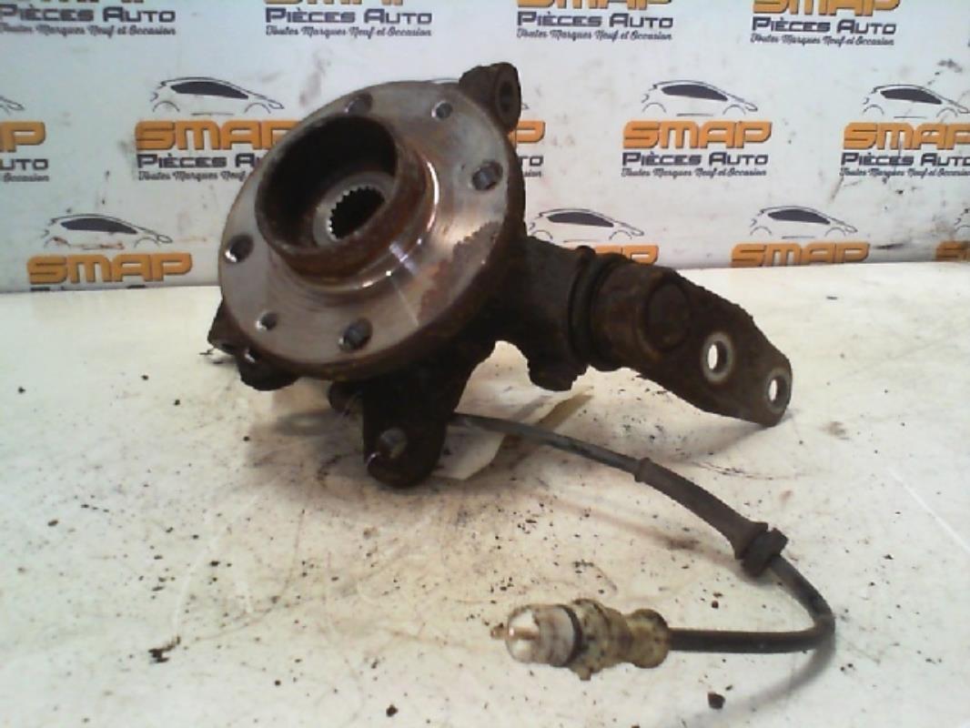 Moyeu avant gauche RENAULT CLIO 2 PHASE 2 Essence - 1