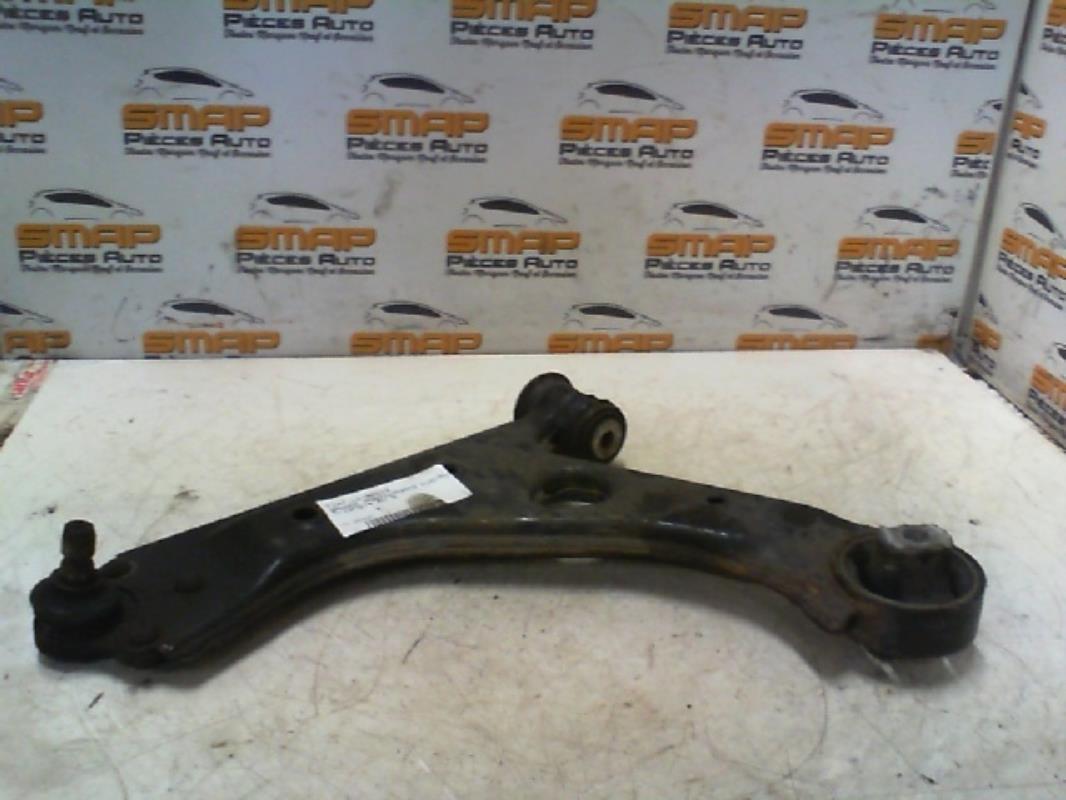 Triangolo anteriore sinistro FIAT GRANDE PUNTO Diésel - 1