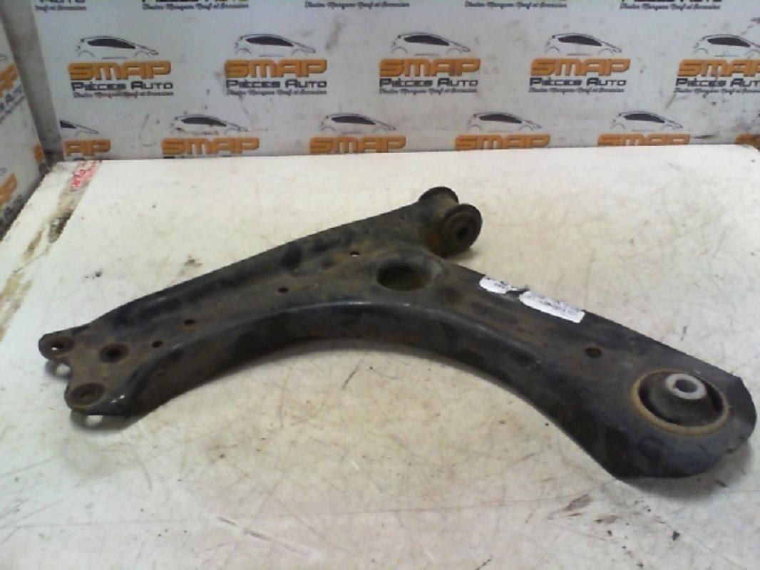 Triangolo anteriore sinistro VOLKSWAGEN POLO 4 PHASE 2 Diésel - 1