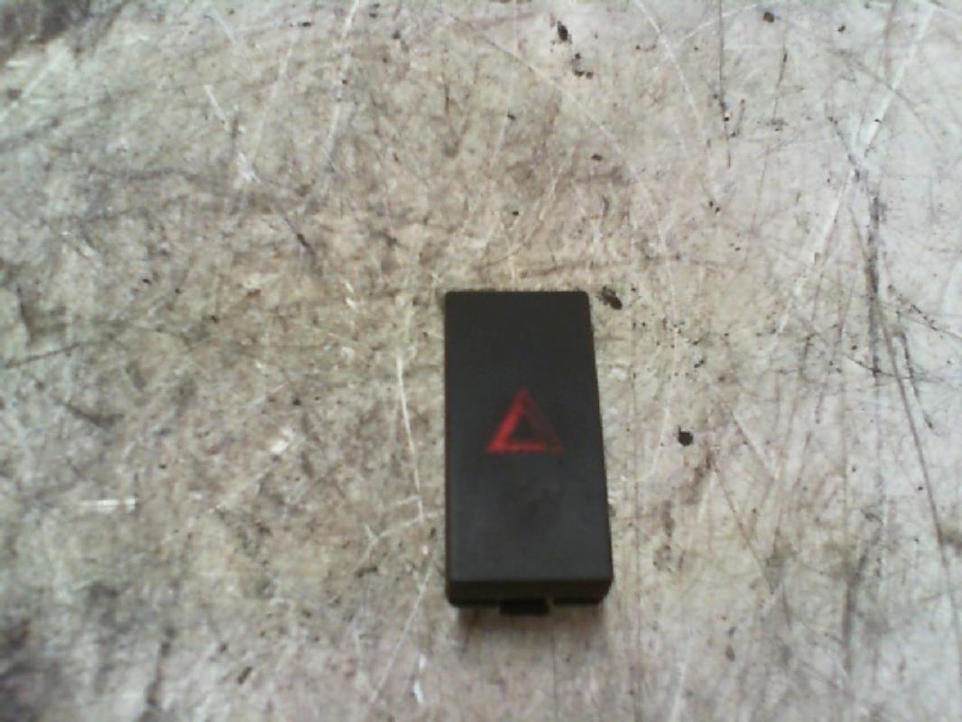 Bouton de warning FORD C-MAX 1 PHASE 1 Diesel - 1