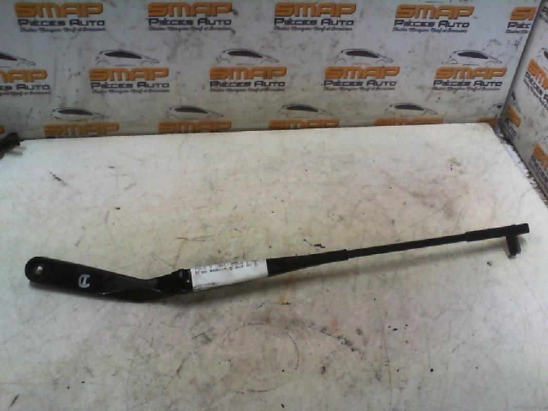 Braccio tergicristallo anteriore destro VOLKSWAGEN POLO 4 PHASE 1 Diésel - 1