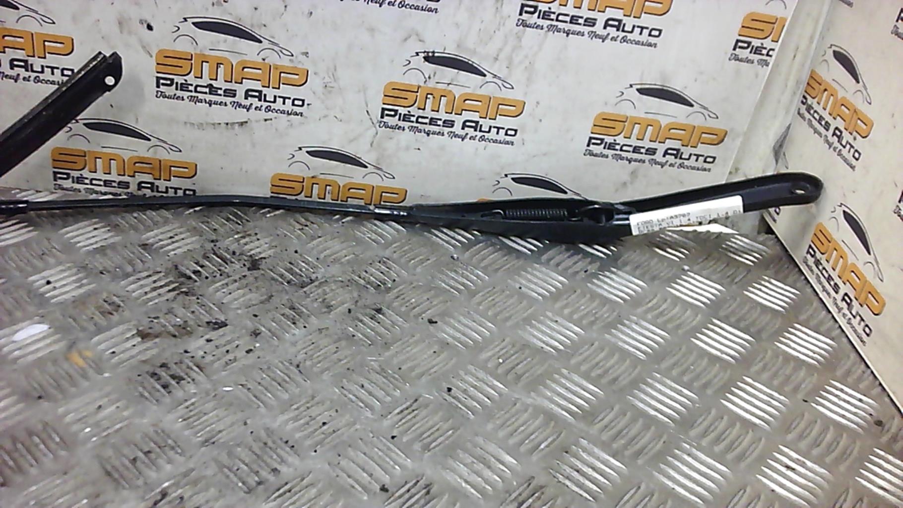 Braccio tergicristallo anteriore destro FORD FIESTA 6 PHASE 1 Diésel - 1