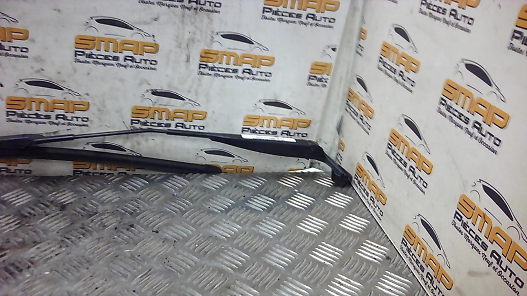 Braccio tergicristallo anteriore sinistro FORD KA 2 PHASE 2 Gasolina - 1