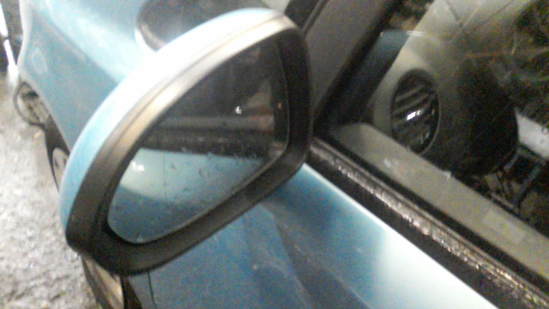 Retroviseur gauche OPEL CORSA D PHASE 1 Diesel - 1
