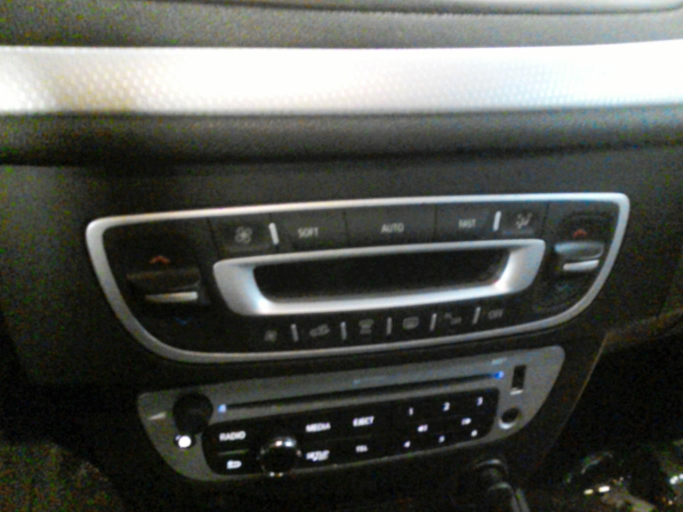 Commande chauffage RENAULT MEGANE 3 PHASE 2 Diesel - 1