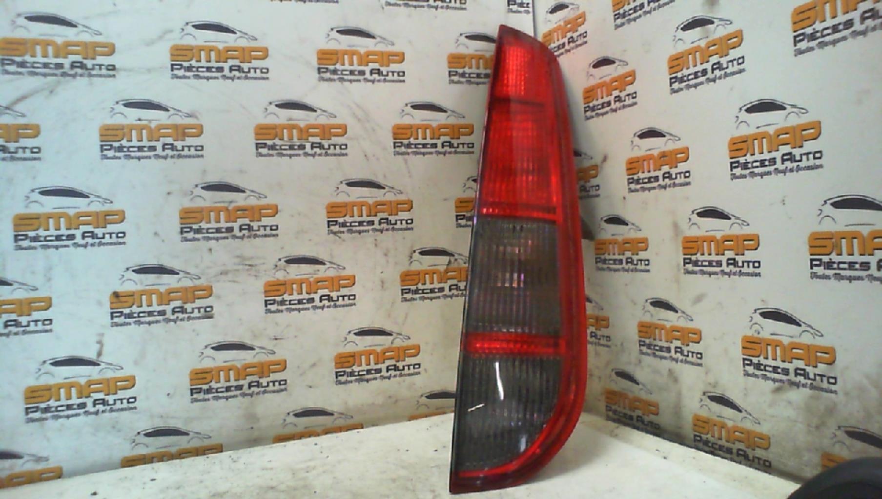 Fanale posteriore principale destro (luci) FORD FOCUS 2 PHASE 1 BREAK Diésel - 1