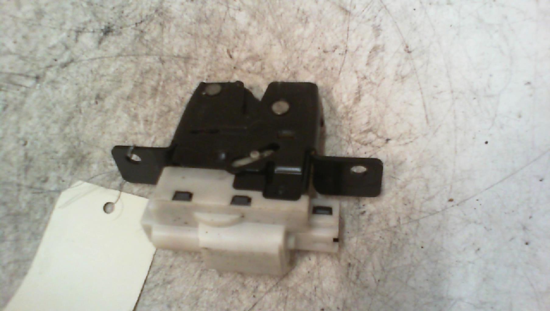Serrure de hayon RENAULT SCENIC 2 PHASE 1 Diesel - 1