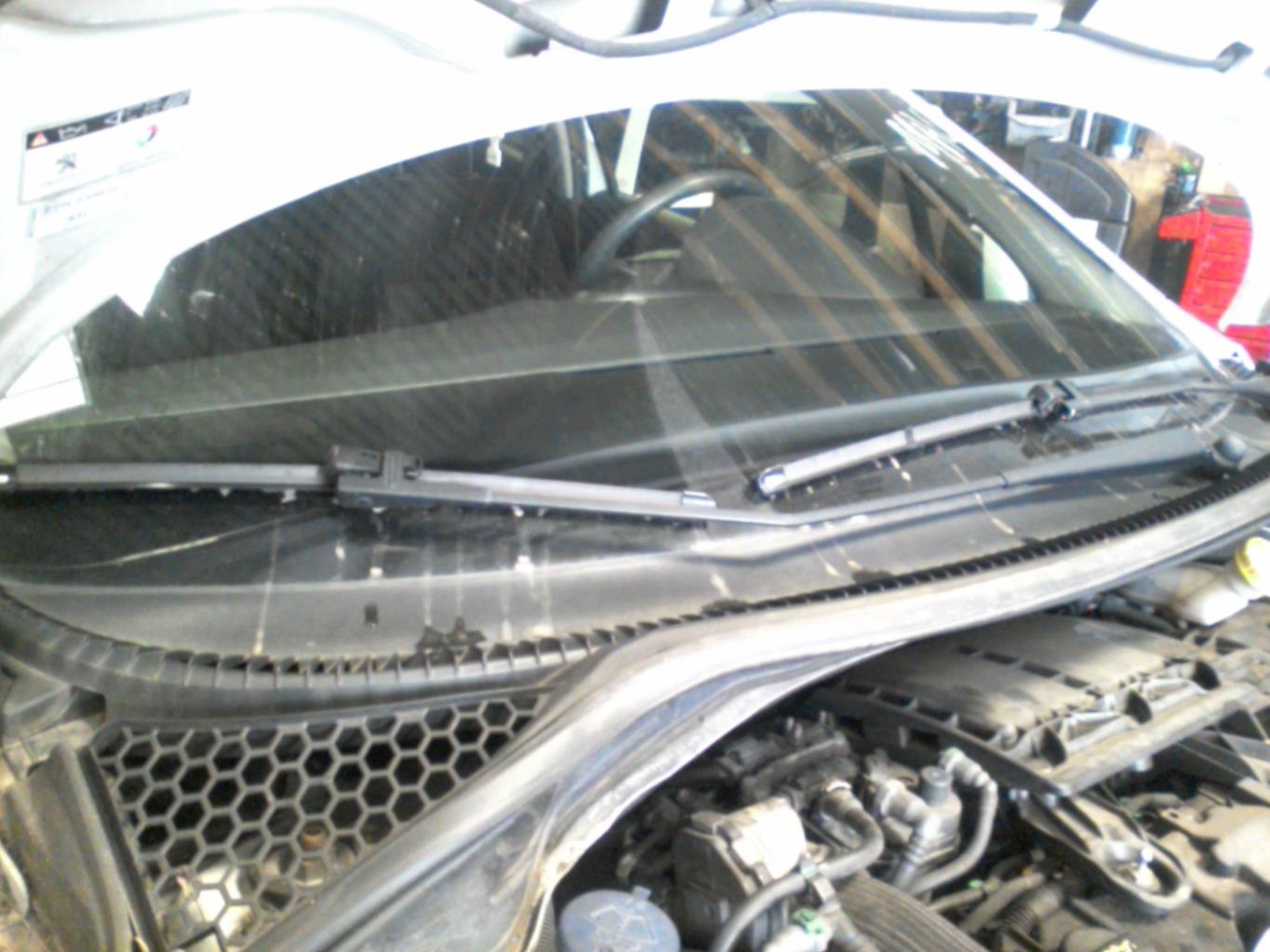 Braccio tergicristallo anteriore destro PEUGEOT 207 PHASE 1 Diésel - 1