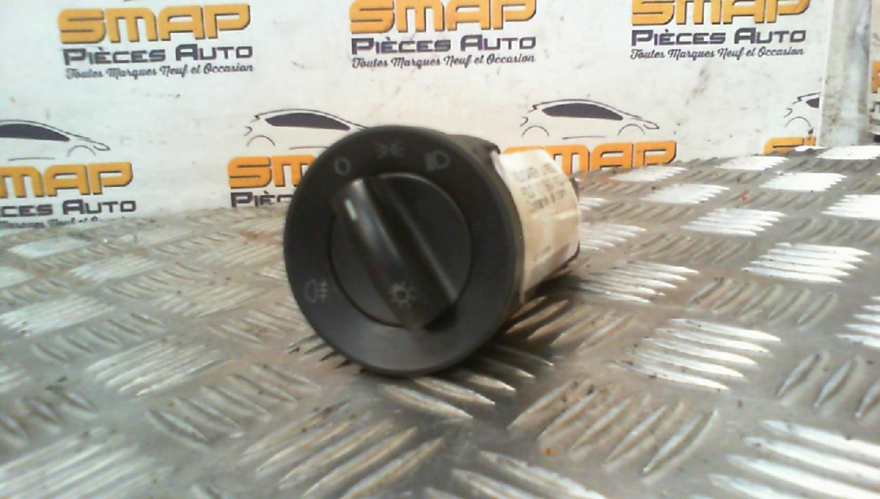 Commande de phare VOLKSWAGEN POLO 4 PHASE 2 Diesel - 1