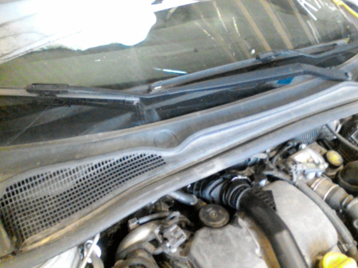 Braccio tergicristallo anteriore destro RENAULT CLIO 4 PHASE 1 Diésel - 1