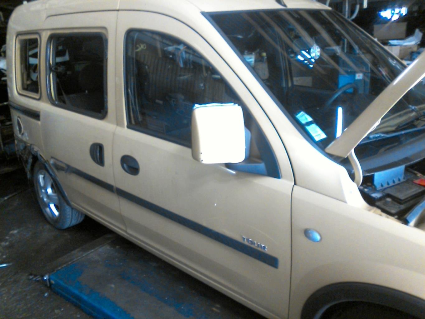 Porte avant droit OPEL COMBO C PHASE 2 Diesel - 1