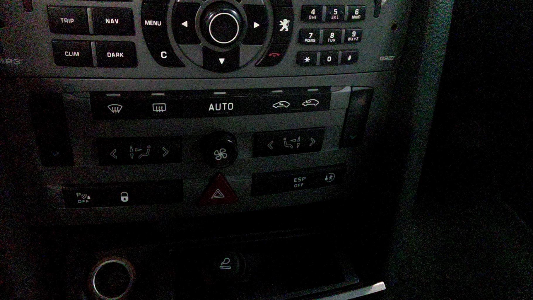 Commande chauffage PEUGEOT 407 PHASE 1 Diesel - 1