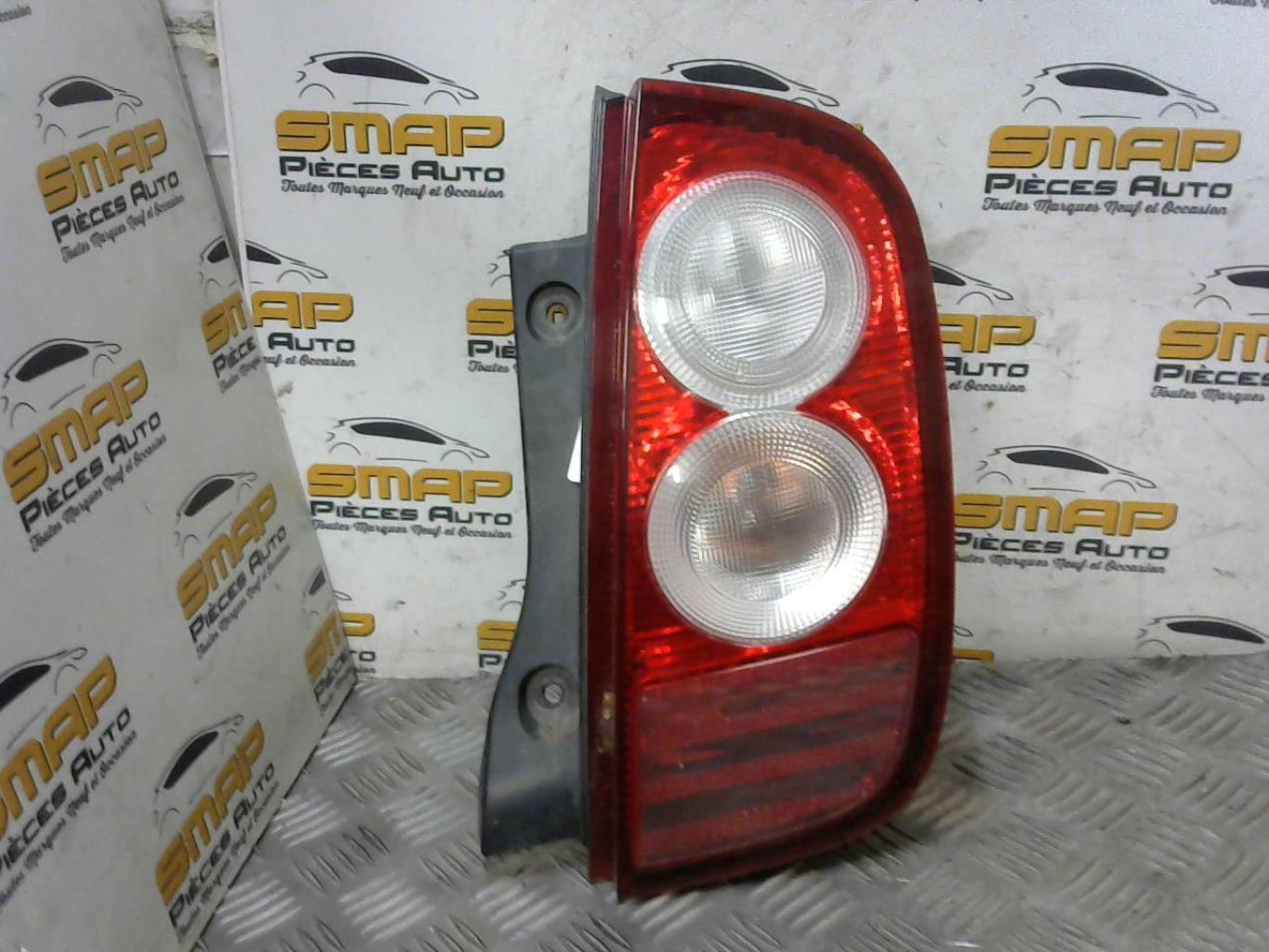 Fanale posteriore principale destro (luci) NISSAN MICRA 3 PHASE 1 Diésel - 1