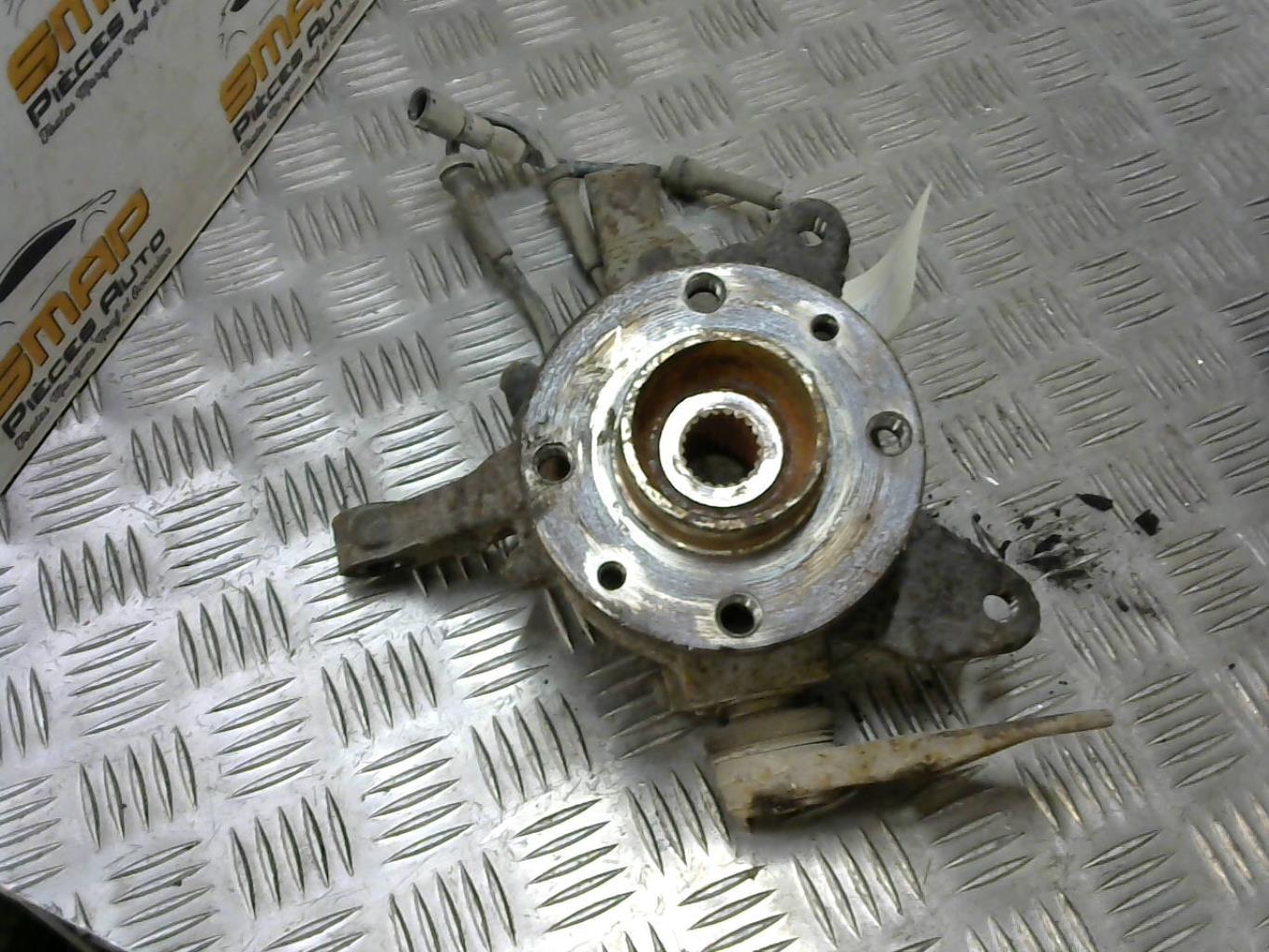 Fusee avant droit RENAULT MEGANE 1 PHASE 2 Essence - 1