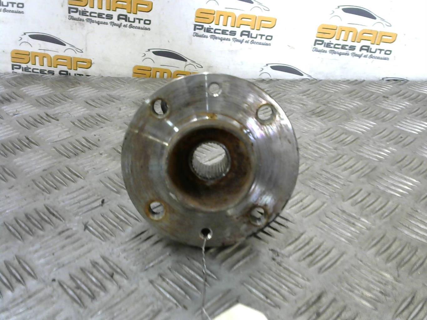Mozzo posteriore sinistro RENAULT TWINGO 3 PHASE 1 Gasolina - 1