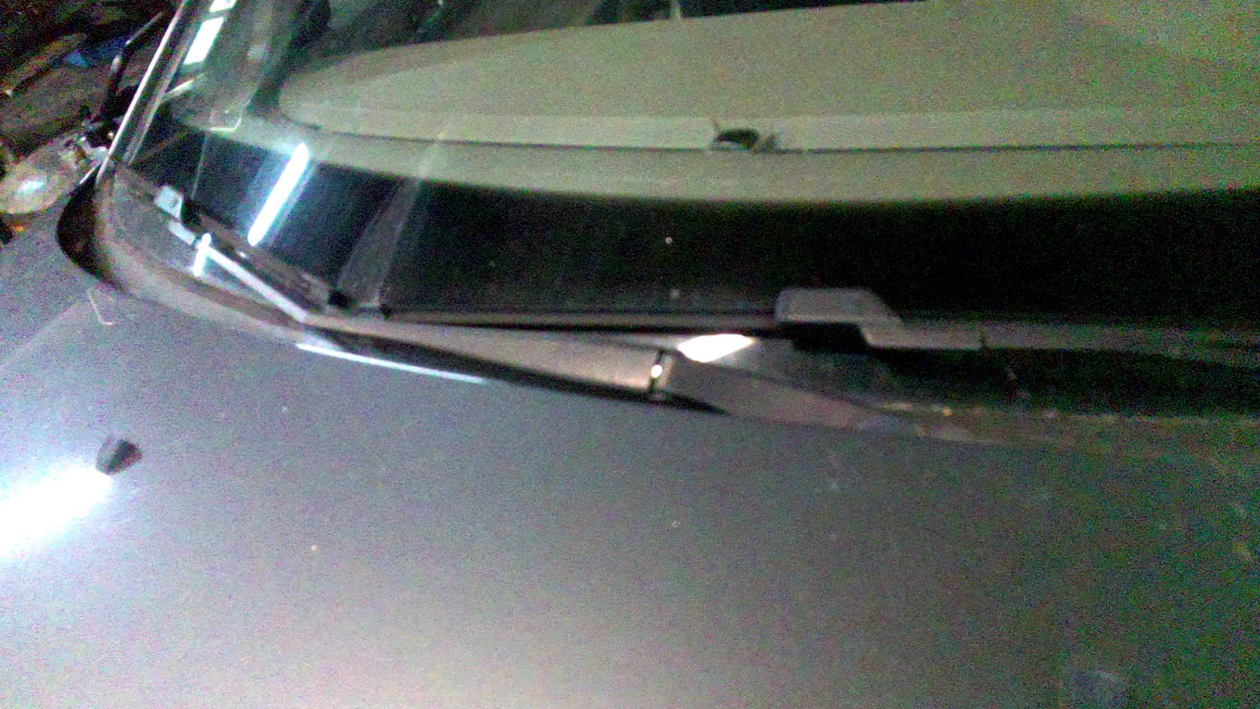 Braccio tergicristallo anteriore destro VOLVO V 50 PHASE 1 BREAK Diésel - 1